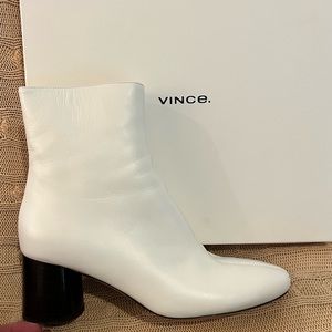 SOLD ✔️ VINCE - OFF WHITE - BRAND NEW - BOOTS - 7.5